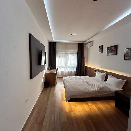 H.T Hotel 베오그라드 외부 사진