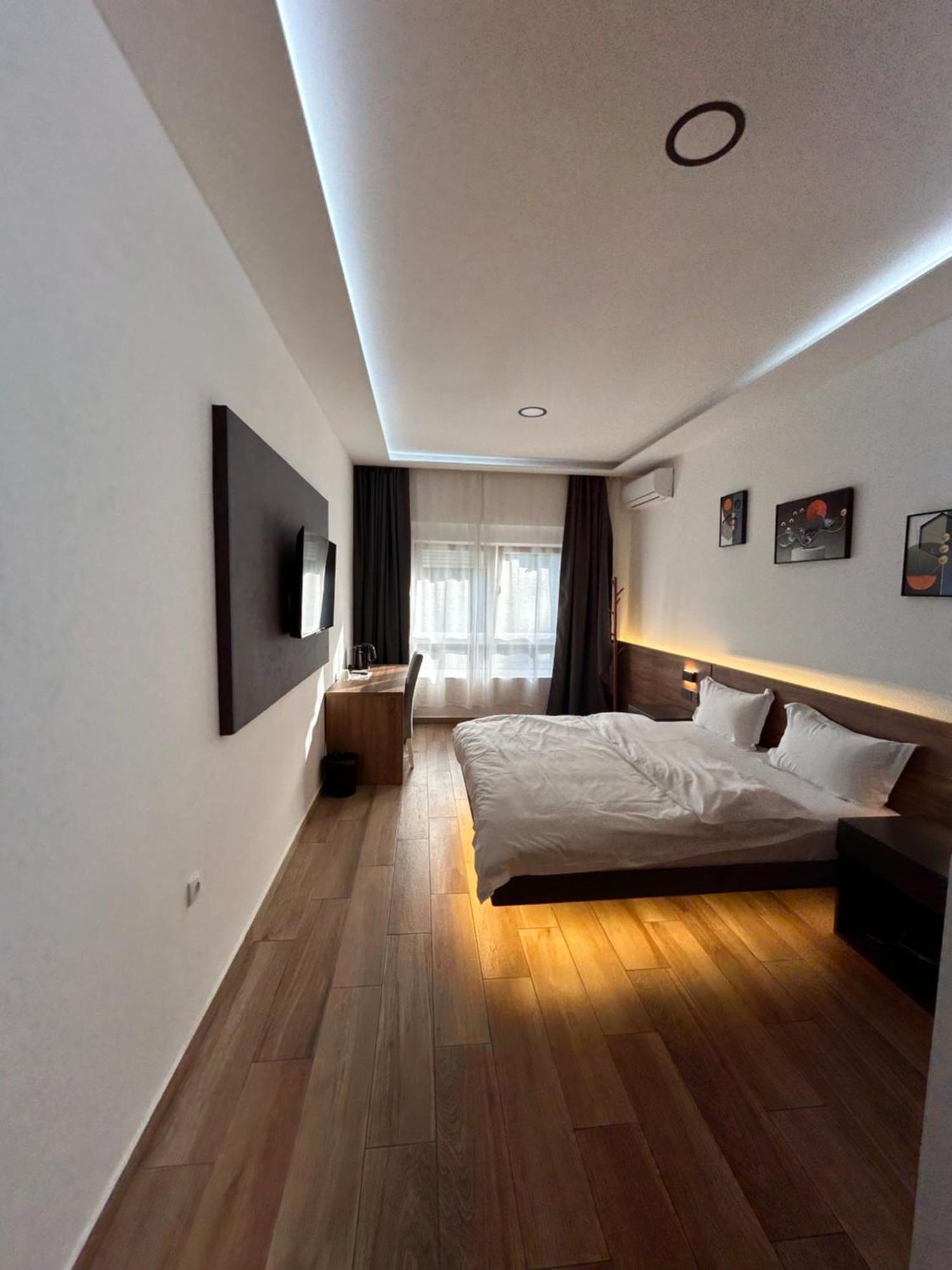 H.T Hotel 베오그라드 외부 사진