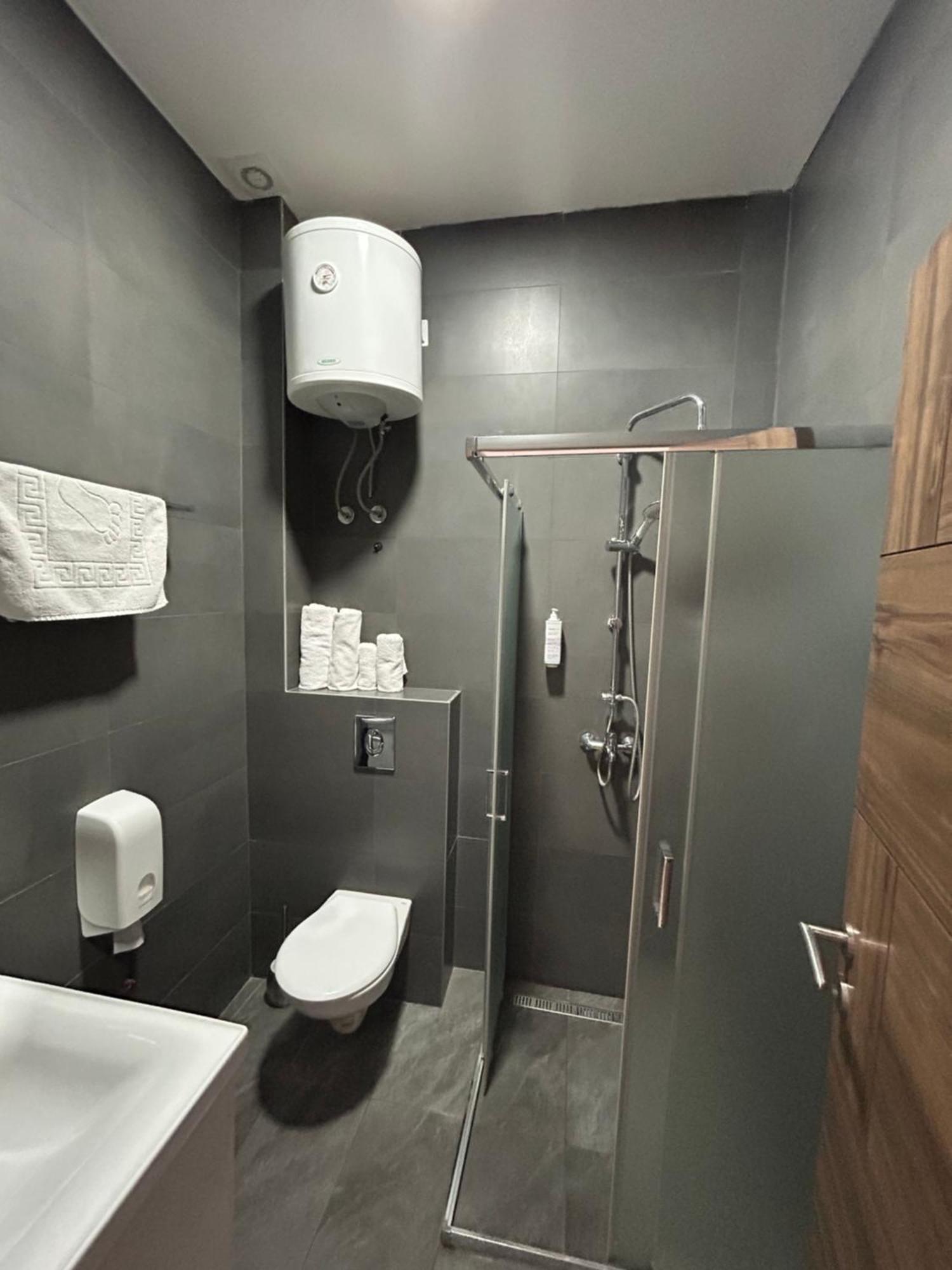 H.T Hotel 베오그라드 외부 사진