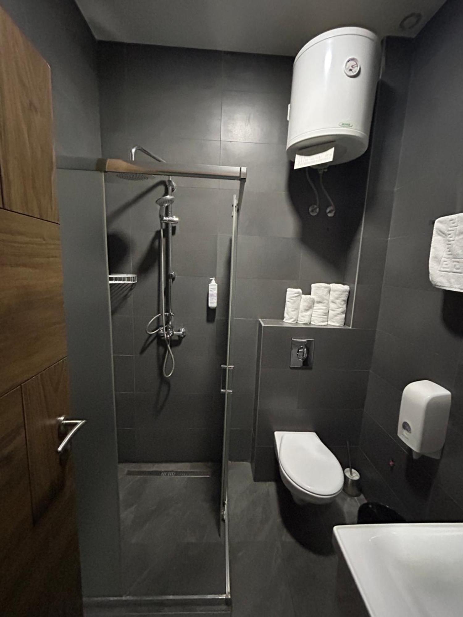 H.T Hotel 베오그라드 외부 사진